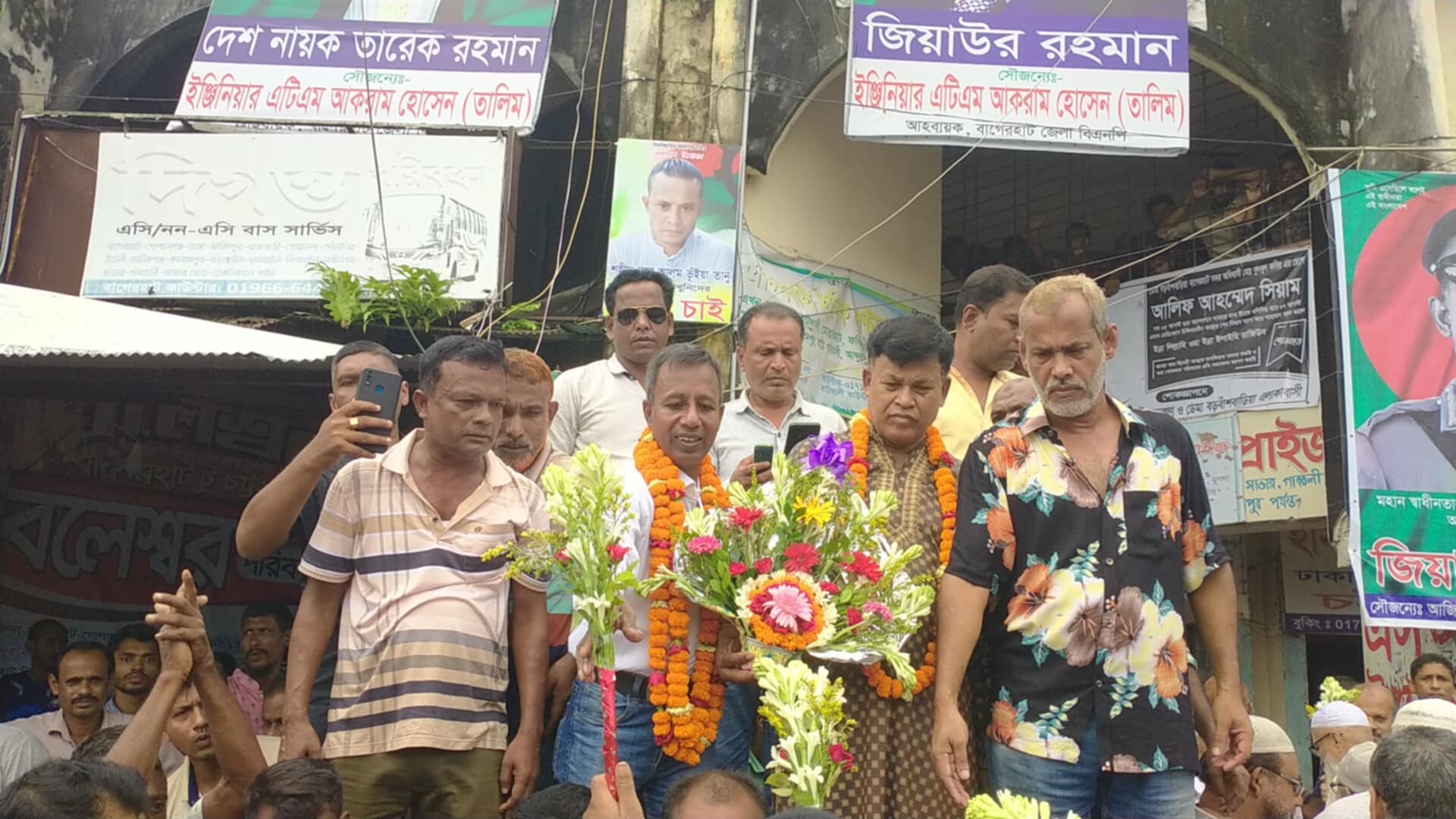 বাগেরহাট আন্ত-জেলা বাস–মিনিবাস শ্রমিক ইউনিয়নের পরিচিতি সভা অনুষ্ঠিত