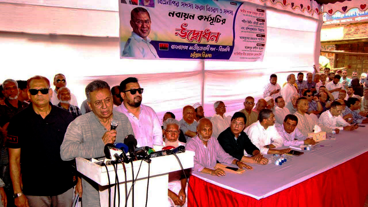 সামাজিকভাবে গ্রহণযোগ্য আ. লীগ সদস্যদের জন্য খোলা রয়েছে নতুন পথ