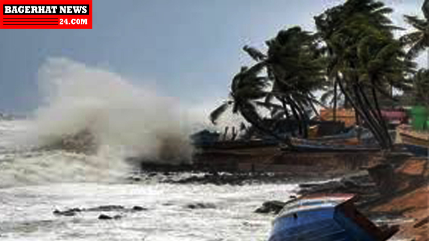বঙ্গোপসাগরে সৃষ্ট গভীর নিম্নচাপের প্রভাবে উপকূলজুড়ে ঝোড়ো হাওয়া ও বৃষ্টি, জলোচ্ছ্বাসের আশঙ্কা